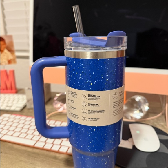Stanley Quencher H2.0 FlowState Iris Blue Tumbler 30oz New - Picture 2 of 3